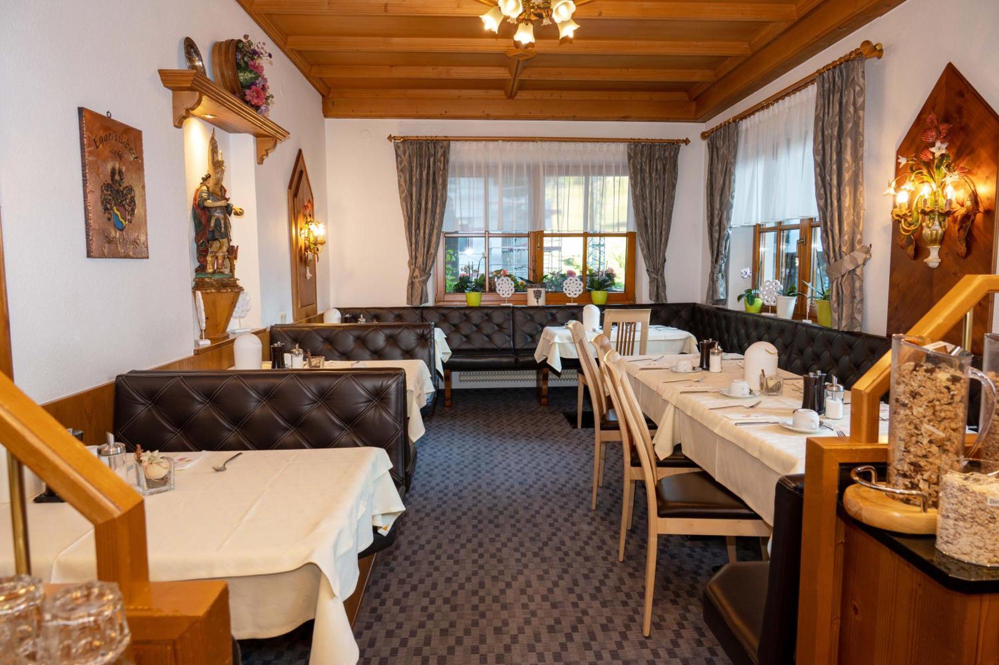 Eggerstueberl Hotel อิสชเกิล ภายนอก รูปภาพ
